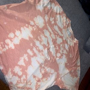 Bleach dyed cropped T-shirt
